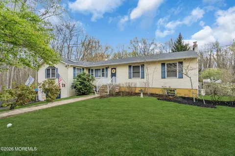 203 Freehold Rd, Jackson, NJ 08527