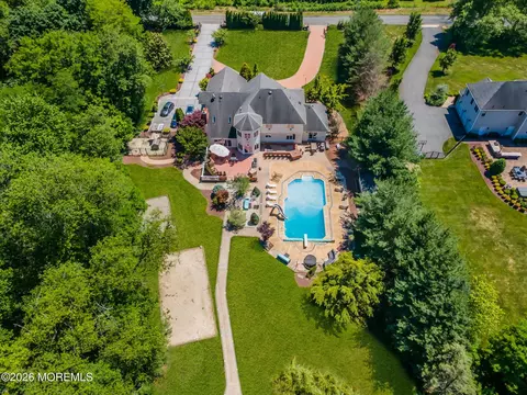 176 Oakland Mills Rd, Manalapan, NJ 07726