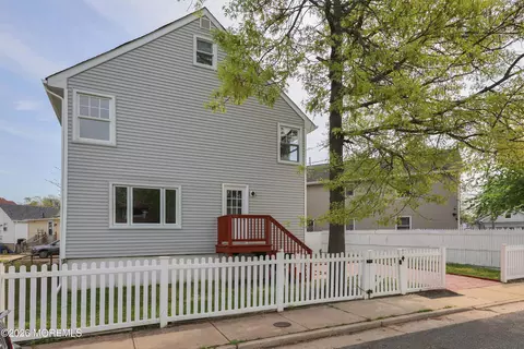 136 Raritan Ave, Keansburg, NJ 07734