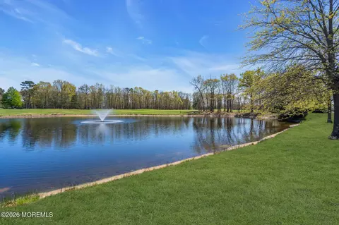 39 Baltusrol Dr, Jackson, NJ 08527