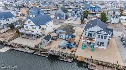 99 Lake Superior Dr, Little Egg Harbor, NJ 08087
