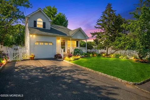 1706 Winston Dr, Wall, NJ 07719