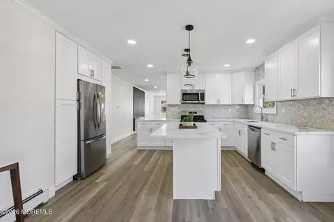 Kitchen - 8 Tijuana Ct, Toms River, NJ 08757 photo 1 of 6
