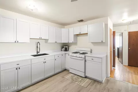 10 C Holly St #C, Toms River, NJ 08757
