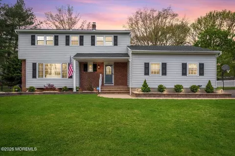 25 Wildhedge Ln, Holmdel, NJ 07733