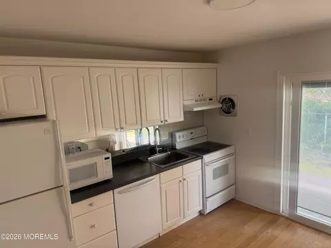 14 Skyline Dr, Brick, NJ 08724 photo 6