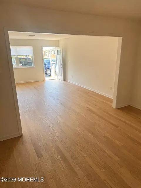 14 Skyline Dr, Brick, NJ 08724 photo 4