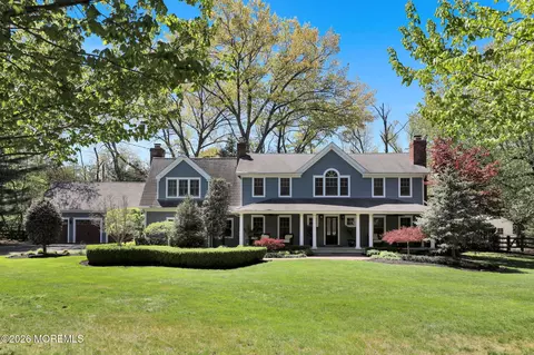 29 White Oak Dr, Colts Neck, NJ 07722
