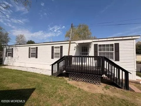 112 Woodside Rd, New Egypt, NJ 08533