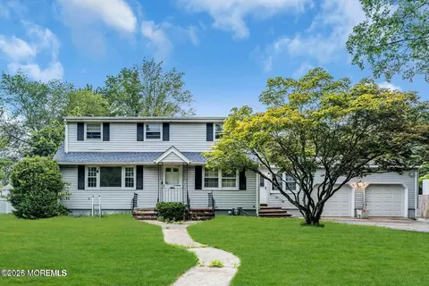 3943 Herbertsville Rd, Point Pleasant, NJ 08742