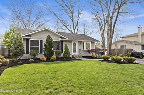 139 Bosun Ave, Manahawkin, NJ 08050
