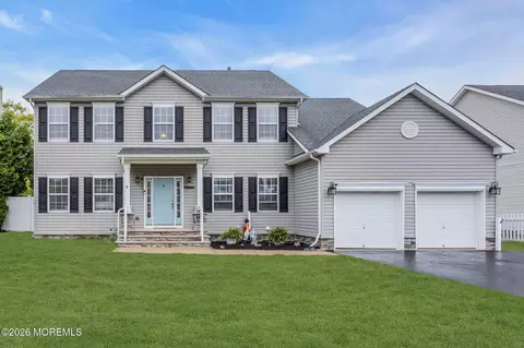 1611 Patriot Ave, Brick, NJ 08724