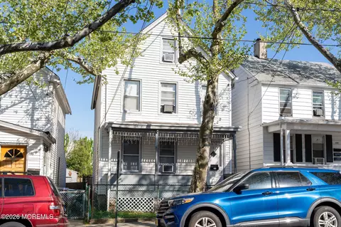448 Mechanic St, Perth Amboy, NJ 08861