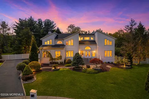 3 Whistler Way, Marlboro, NJ 07746