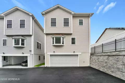 182 E 25th St #A, Paterson, NJ 07514