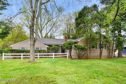 204 Dutch Lane Rd, Freehold, NJ 07728