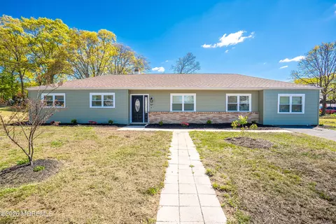 8 Knox Blvd, Neptune City, NJ 07753
