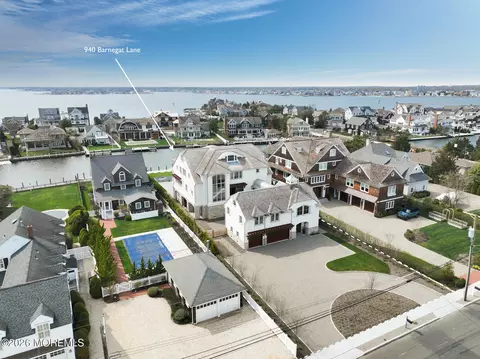 940 Barnegat Ln, Mantoloking, NJ 08738