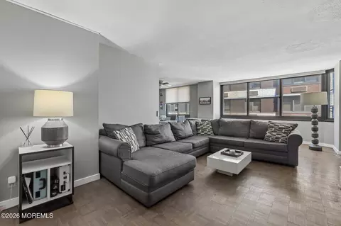 316 Prospect Ave #10D, Hackensack, NJ 07601