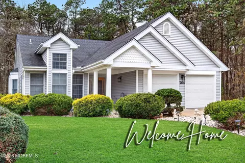 704 Flint Ct, Manchester, NJ 08759