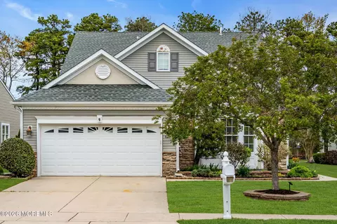 8 Ocean Grove Ln, Waretown, NJ 08758