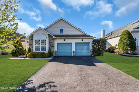 703 Michael Ct, Lakewood, NJ 08701