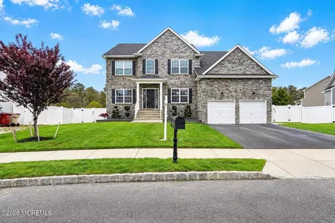 17 Prairie Ln, Bayville, NJ 08721