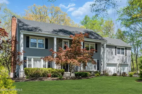 68 Jennifer Dr, Red Bank, NJ 07701