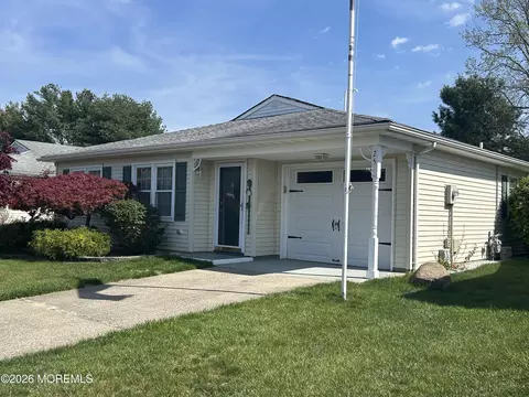 25 S Thames Pl, Brick, NJ 08723