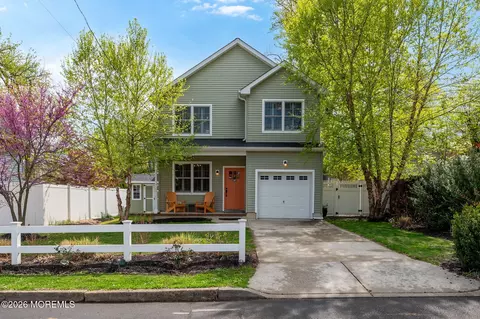 133 Maplewood Ave, Atlantic Highlands, NJ 07716