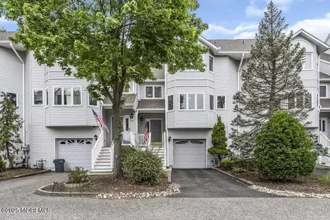 203 Muskflower Ct, Toms River, NJ 08753