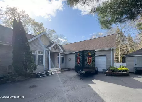 75 Cannon Blvd, Jackson, NJ 08527