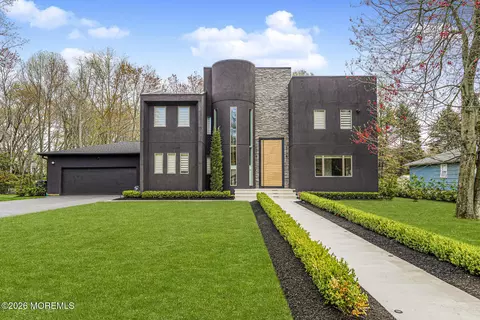 23 Middlebrook Dr, Ocean, NJ 07712