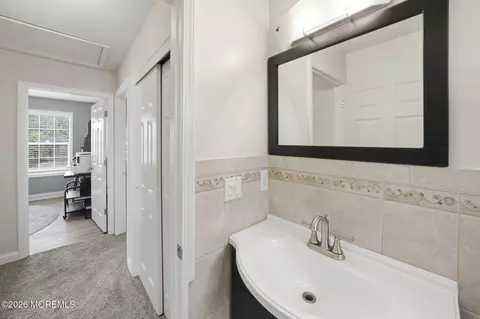 Bath - 295 Frank Applegate Rd, Jackson, NJ 08527 photo 5 of 5