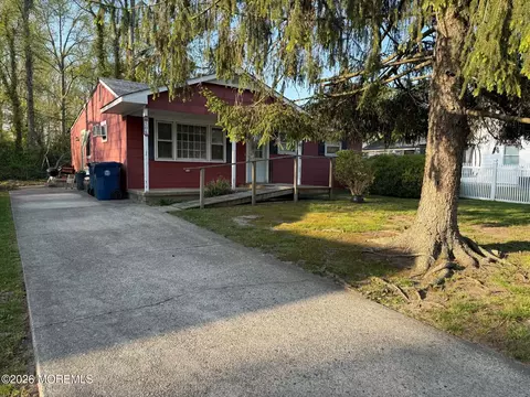 504 Kadlubeck Way, Little Egg Harbor, NJ 08087