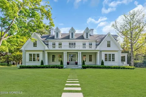 13 Buttonwood Ln, Rumson, NJ 07760