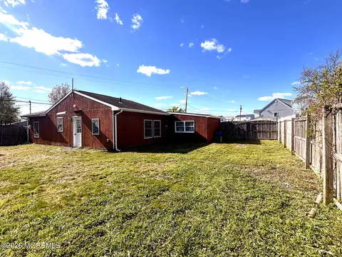 Exterior - 1005 Beach Blvd, Forked River, NJ 08731 photo 1 of 1
