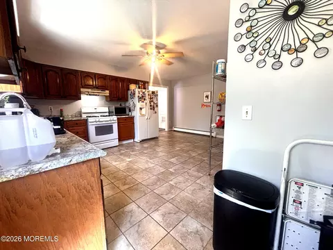 Kitchen - 1005 Beach Blvd, Forked River, NJ 08731 photo 1 of 2