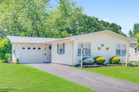 58 Central Blvd, Brick, NJ 08724