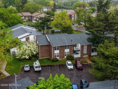 275 Green St #5L7, Edgewater Park, NJ 08010