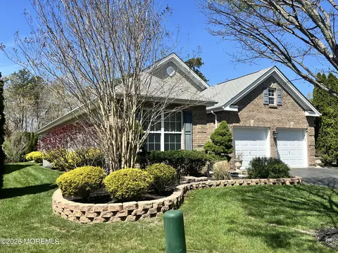 19 Augusta Dr, Little Egg Harbor, NJ 08087