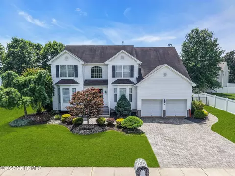 8 Cabin Brook Crescent Crst, Manchester, NJ 08759