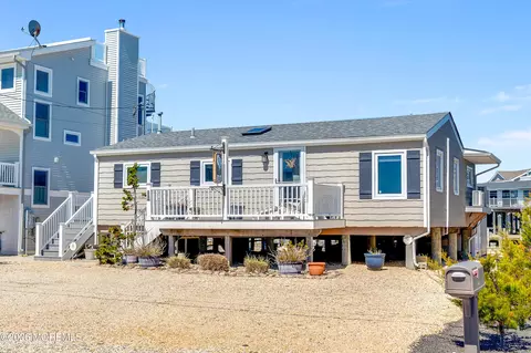 264 Heron Rd, Tuckerton, NJ 08087