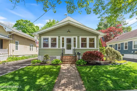 15 Kiawah Ave, Freehold, NJ 07728