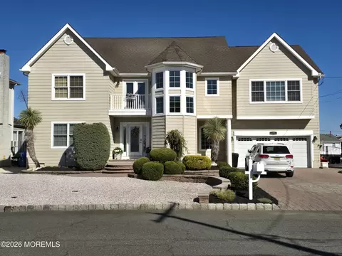 1116 Capstan Dr, Forked River, NJ 08731