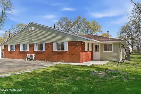 10 D Heron St, Manchester, NJ 08759
