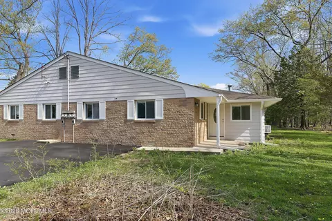 2 Heron St #D, Manchester, NJ 08759