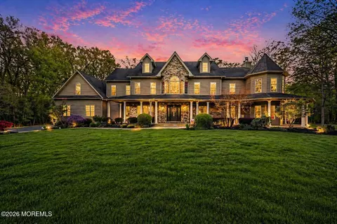 6 Carousel Ct, Millstone, NJ 08510