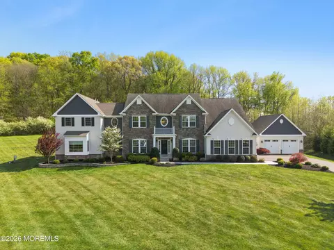 3 Burns Ct, Millstone, NJ 08535