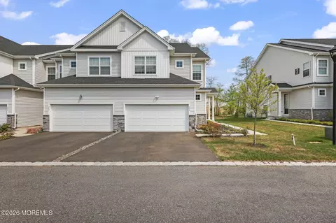 206 Pilot St, Marlboro, NJ 07746